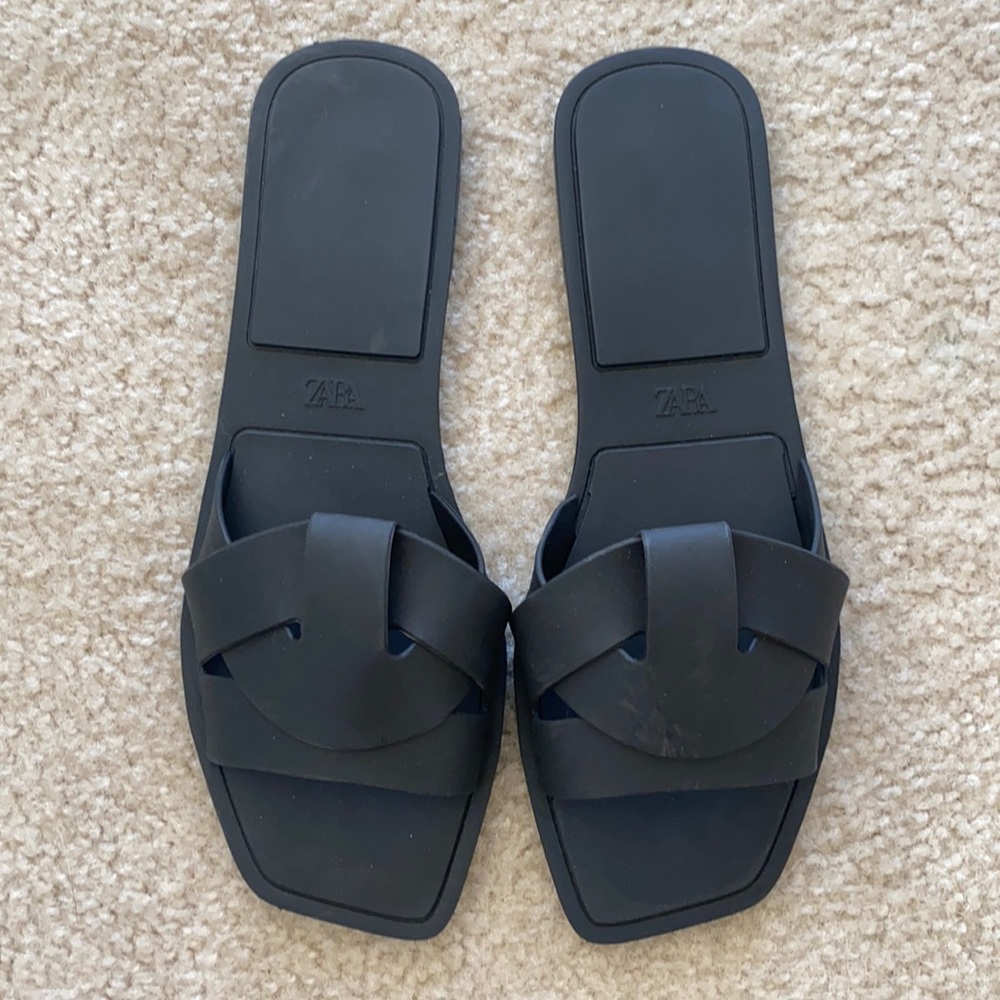 Zara Black Slide Sandals